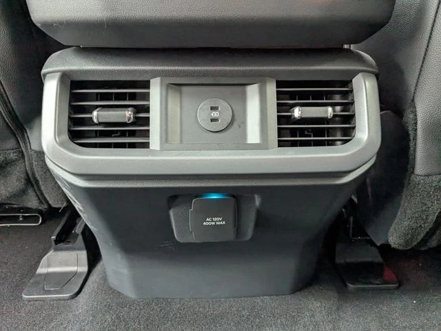 New 2026 Agate Black Metallic Ford XLT image 21