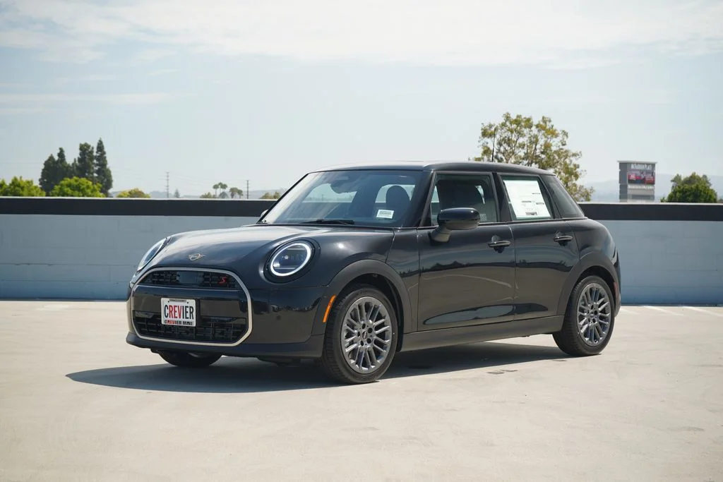 New 2026 Black MINI Signature Plus image 1