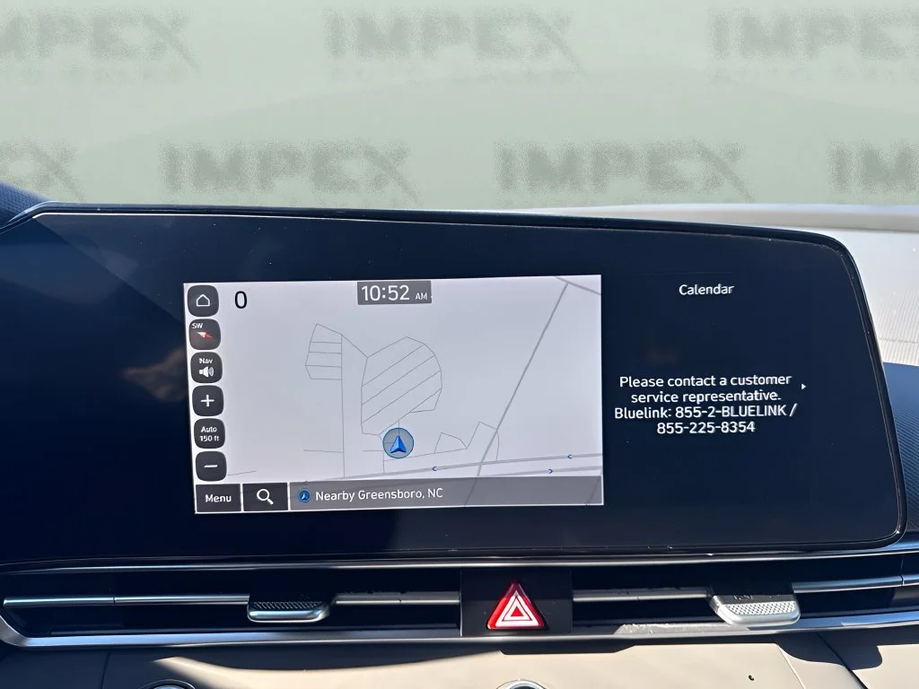 Used 2025 Blue Hyundai SEL Convenience image 18