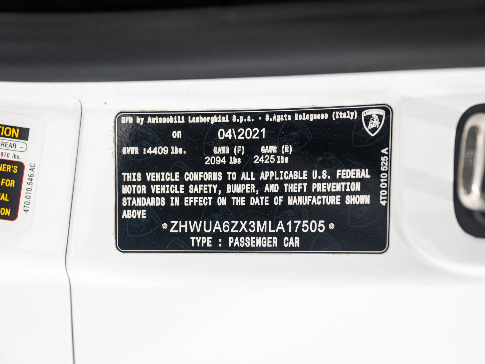 Used 2021 Bianco Asopo Metallic Lamborghini  image 37