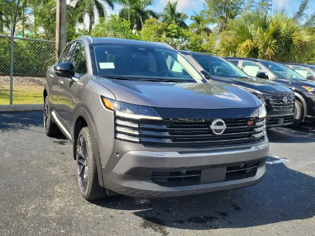 New 2027 Gun Metallic Nissan SR image 3