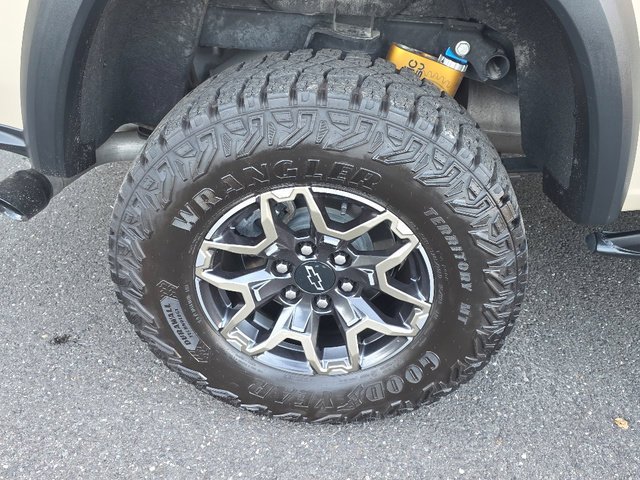 2024 Chevrolet Colorado ZR2 - Photo 28