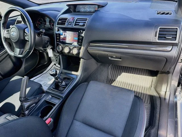 Used 2020 Gray Subaru Premium image 28