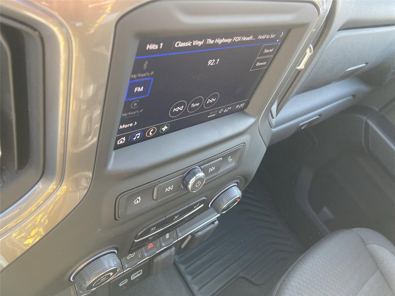 2025 Chevrolet Silverado 1500 Custom - Photo 28