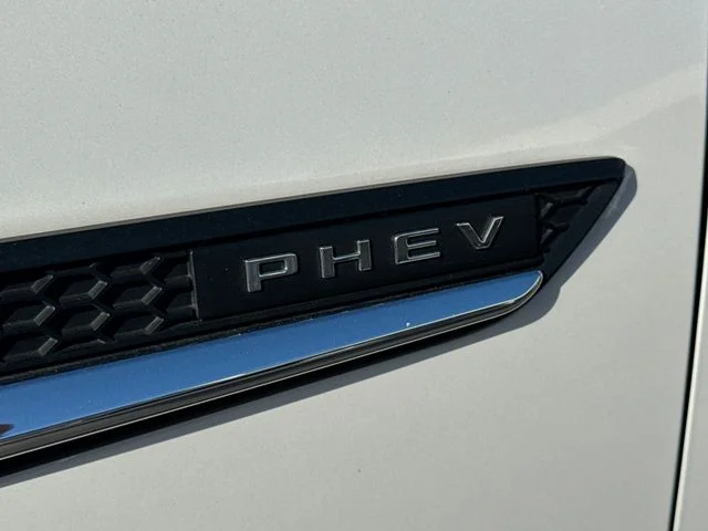 Certified Used 2024 Rhodium White Premium Mazda Premium image 10