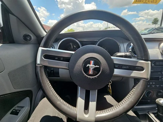Used 2007 Black Ford GT Premium image 35