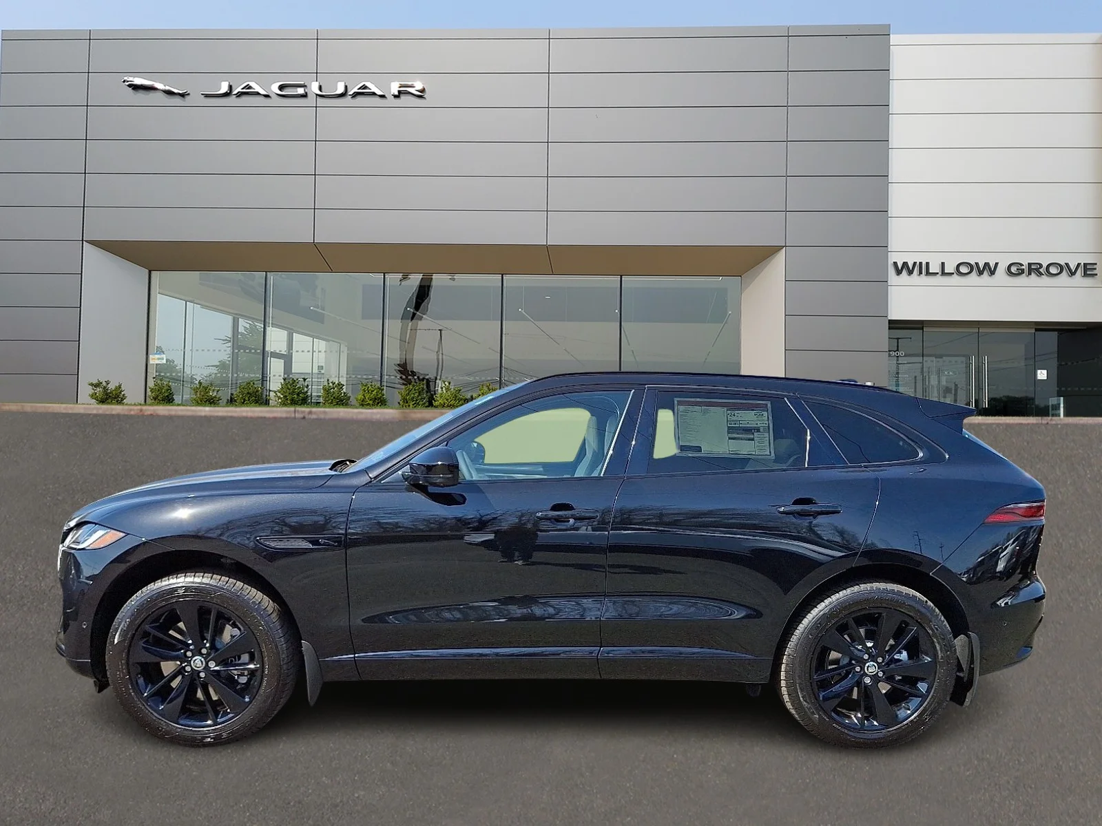 2026 Jaguar F-Pace R-Dynamic S - Photo 6