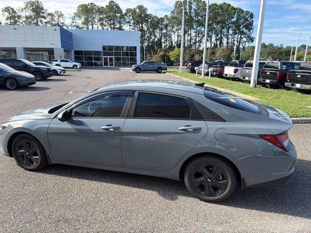 Certified Used 2022 Gray Hyundai SEL image 9
