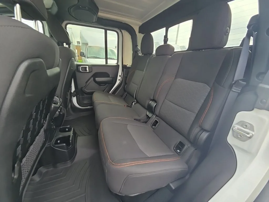 2022 Jeep Gladiator Mojave - Photo 21
