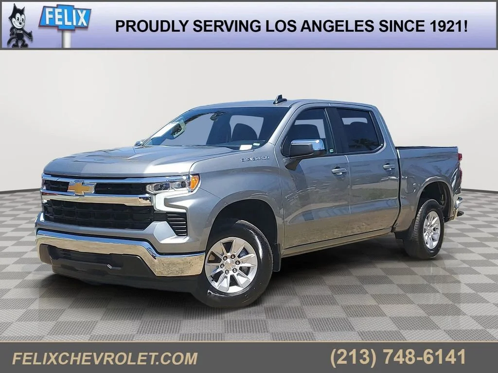 Used 2025 Sterling Gray Metallic Chevrolet LT image 1