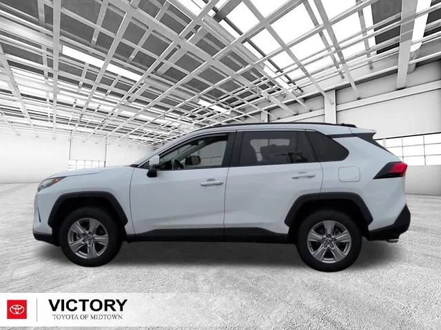 Used 2025 White Toyota XLE image 6