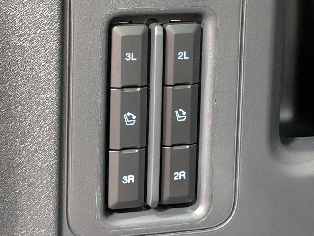 New 2027 Star White Metallic Tri-Coat Ford King Ranch® image 25