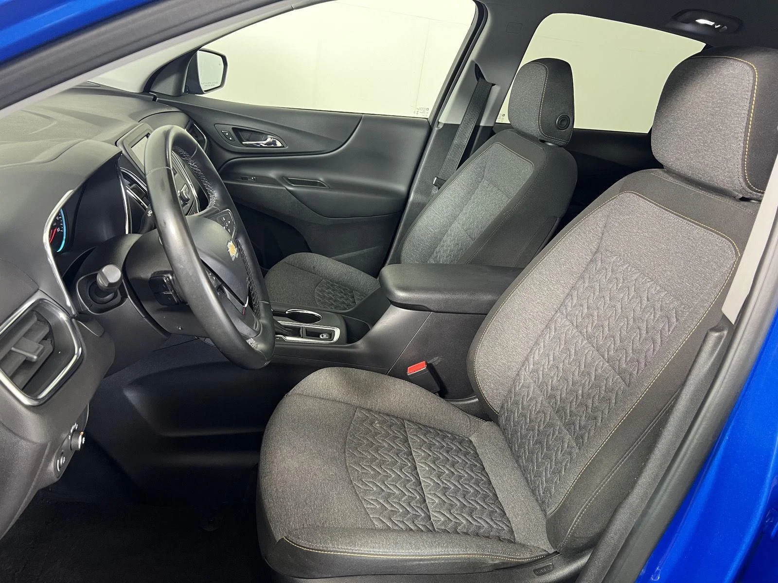 Used 2024 Riptide Blue Metallic Chevrolet LT image 4