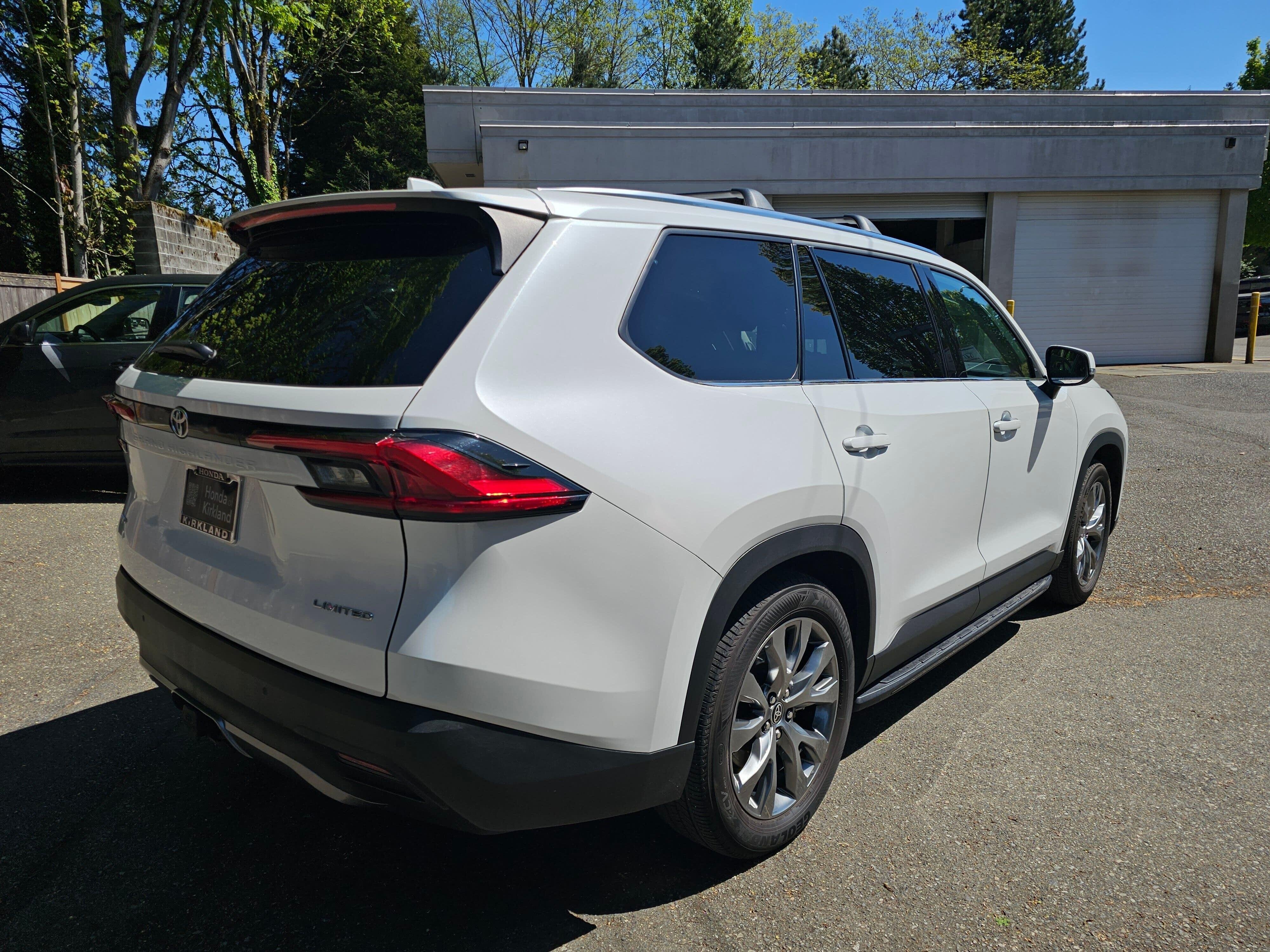 Used 2024 Wind Chill Pearl Toyota Limited image 7