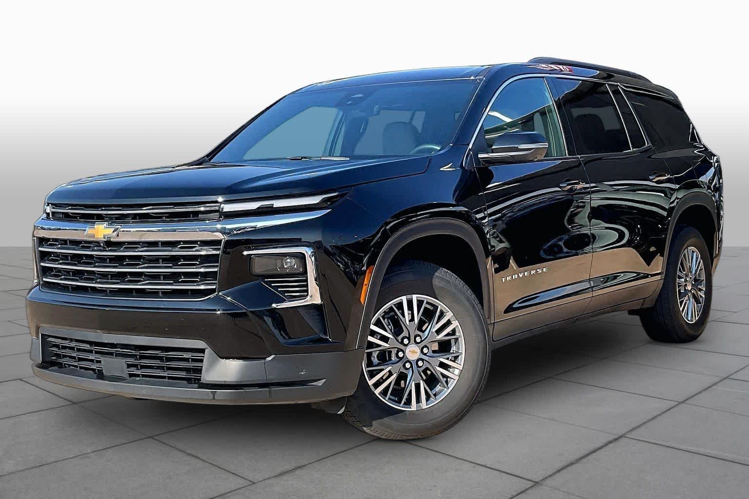 2026 Chevrolet Traverse FWD LT