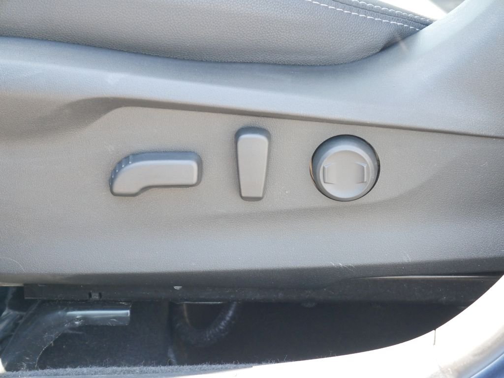 Used 2022 Blue Subaru Premium image 14