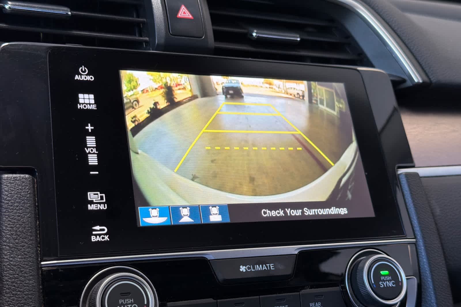Used 2017  Honda Touring image 20