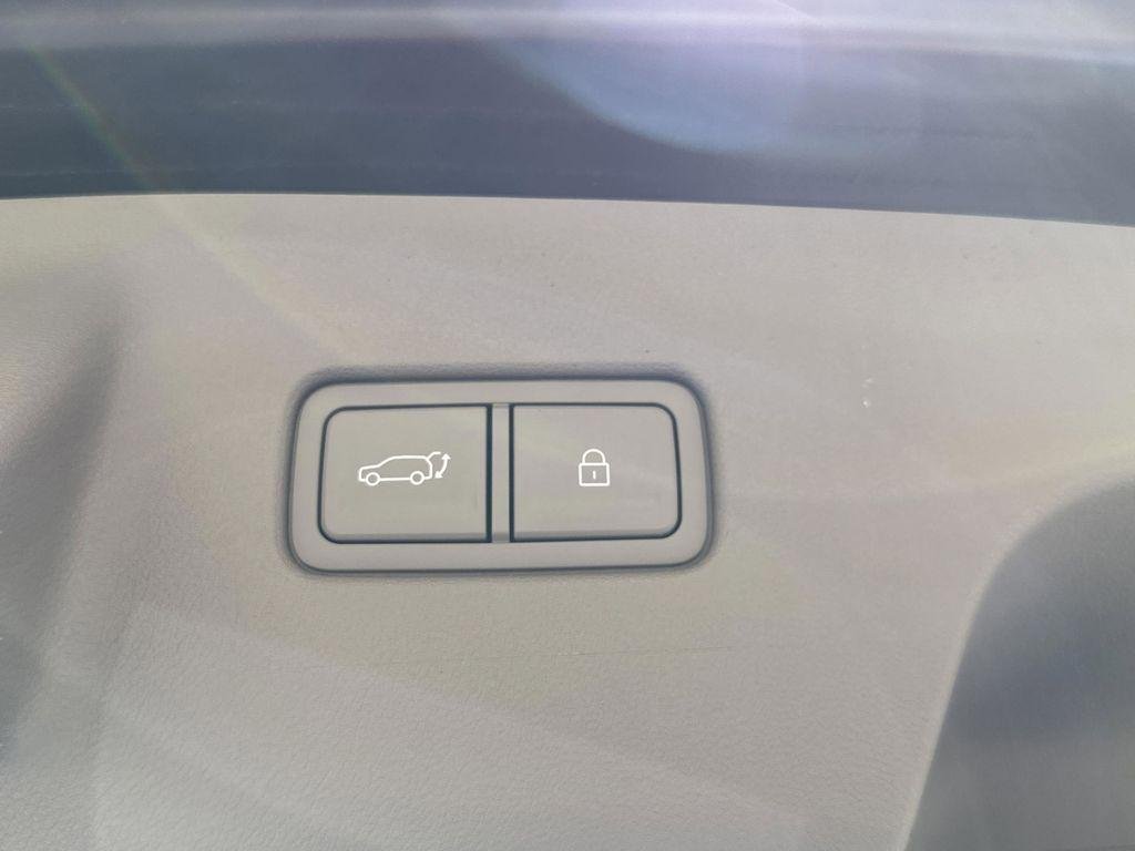 New 2026 Abyss Black Pearl Hyundai Limited FWD image 25