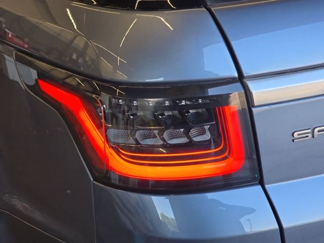 Used 2019 Blue Land Rover HSE image 36
