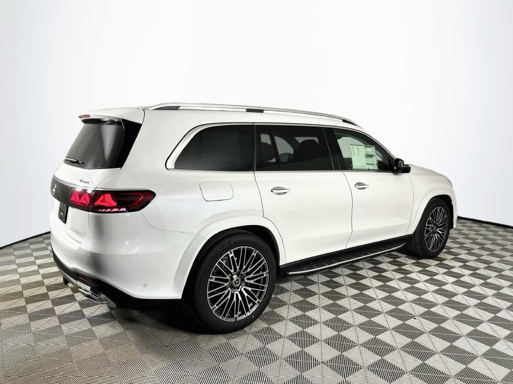 New 2027 MANUFAKTUR Moonlight White Metallic Mercedes-Benz GLS 450 image 40
