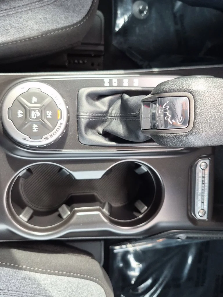 Used 2025 Oxford White Ford Base image 26