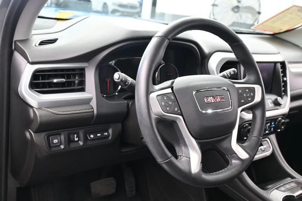 Used 2023 Sterling Metallic GMC SLT image 17
