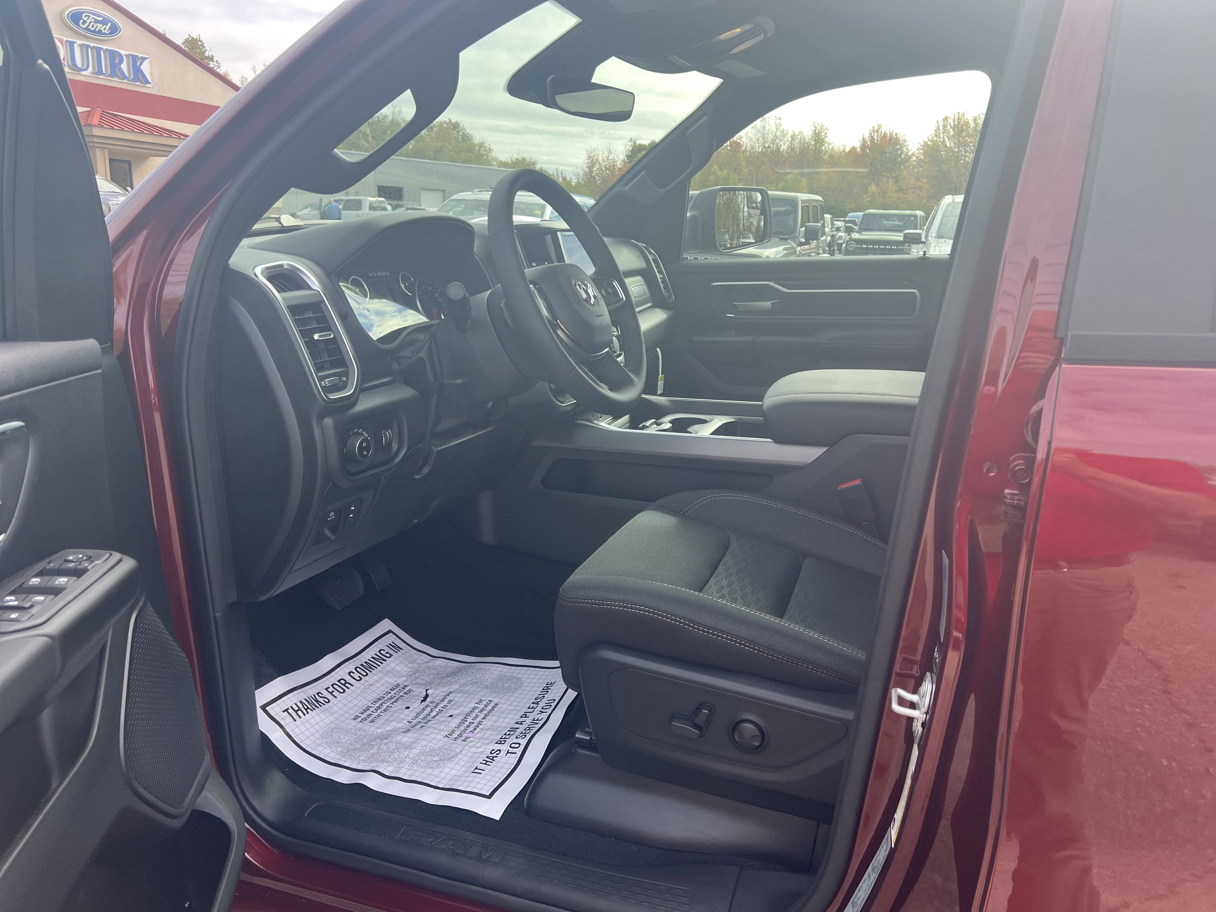 New 2025 Delmonico Red Pearlcoat Ram Big Horn image 10