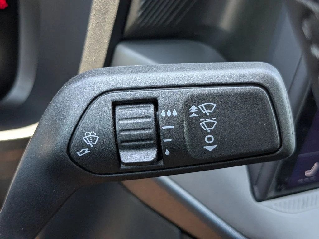 New 2026 Space White Metallic Ford Lariat image 29