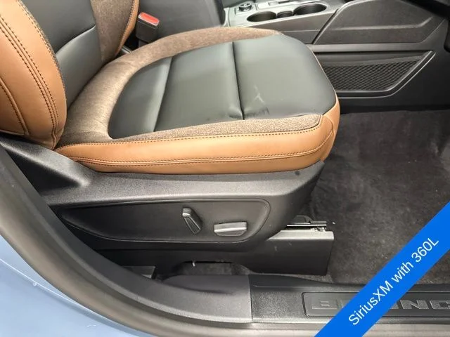 New 2026 Azure Gray Metallic Tri-Coat Ford Outer Banks® image 22