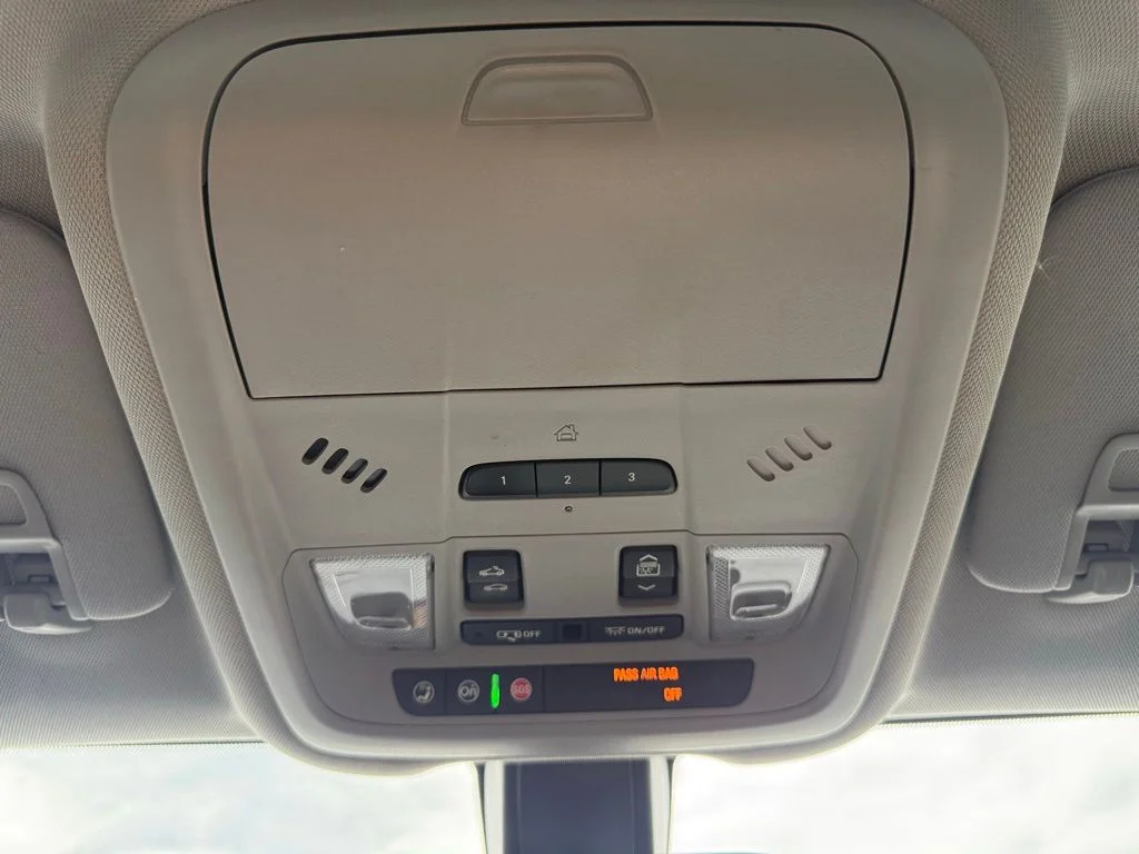 Used 2018 Gray Chevrolet LT image 24