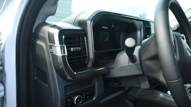 New 2026 Oxford White Ford F-350® LARIAT® image 26