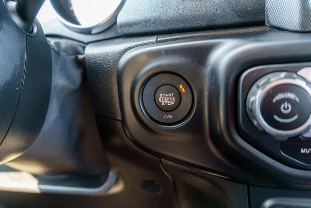 Used 2021 White Jeep Overland image 24
