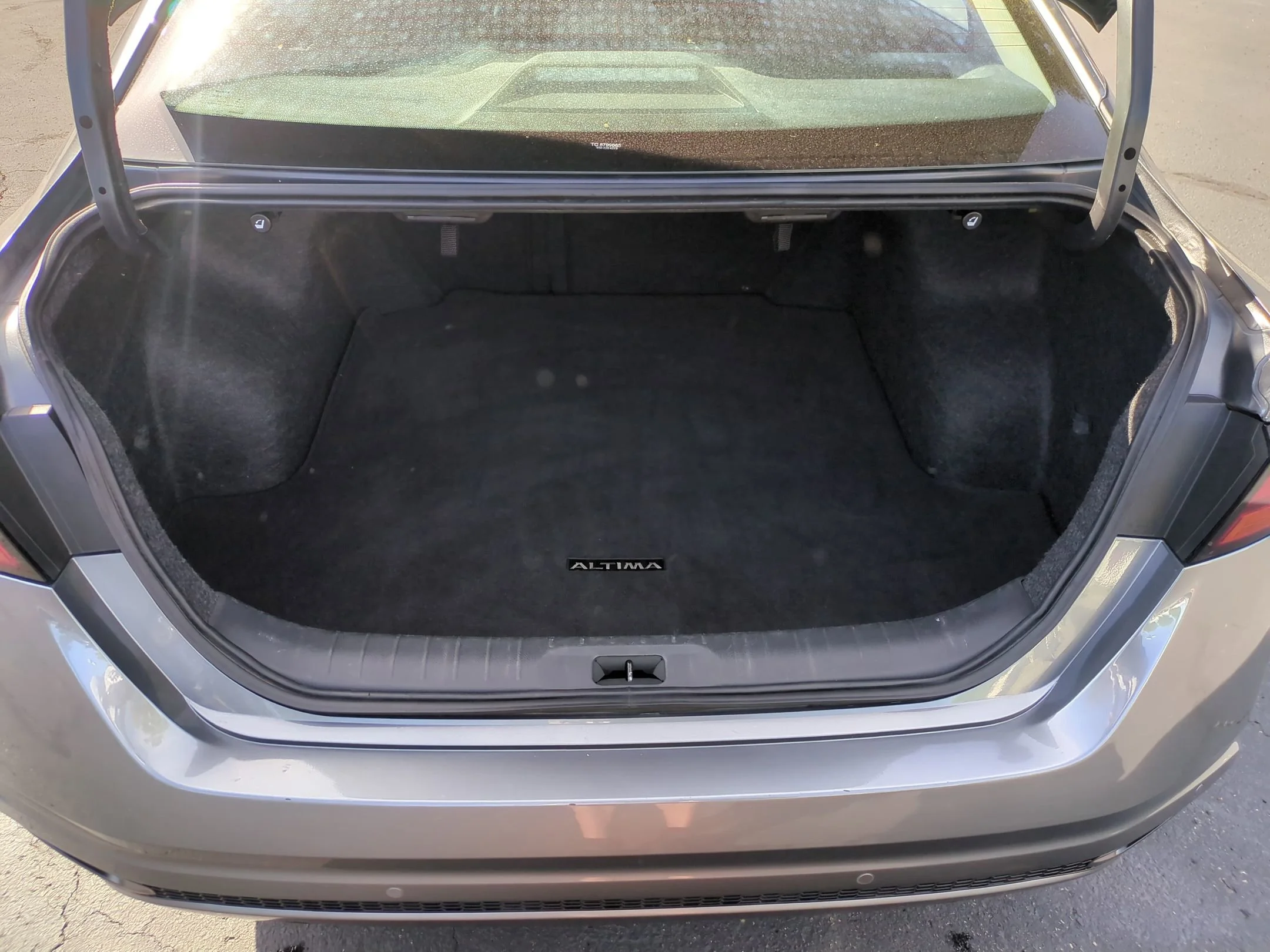 2025 Nissan Altima SV - Photo 23
