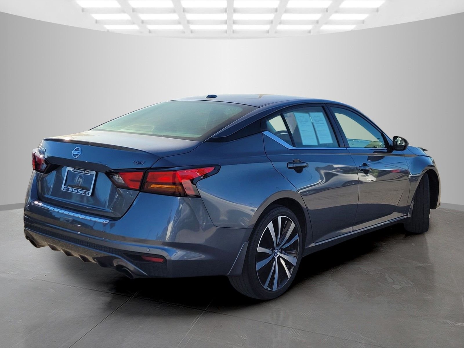 2022 Nissan Altima 2.5 SR photo 2