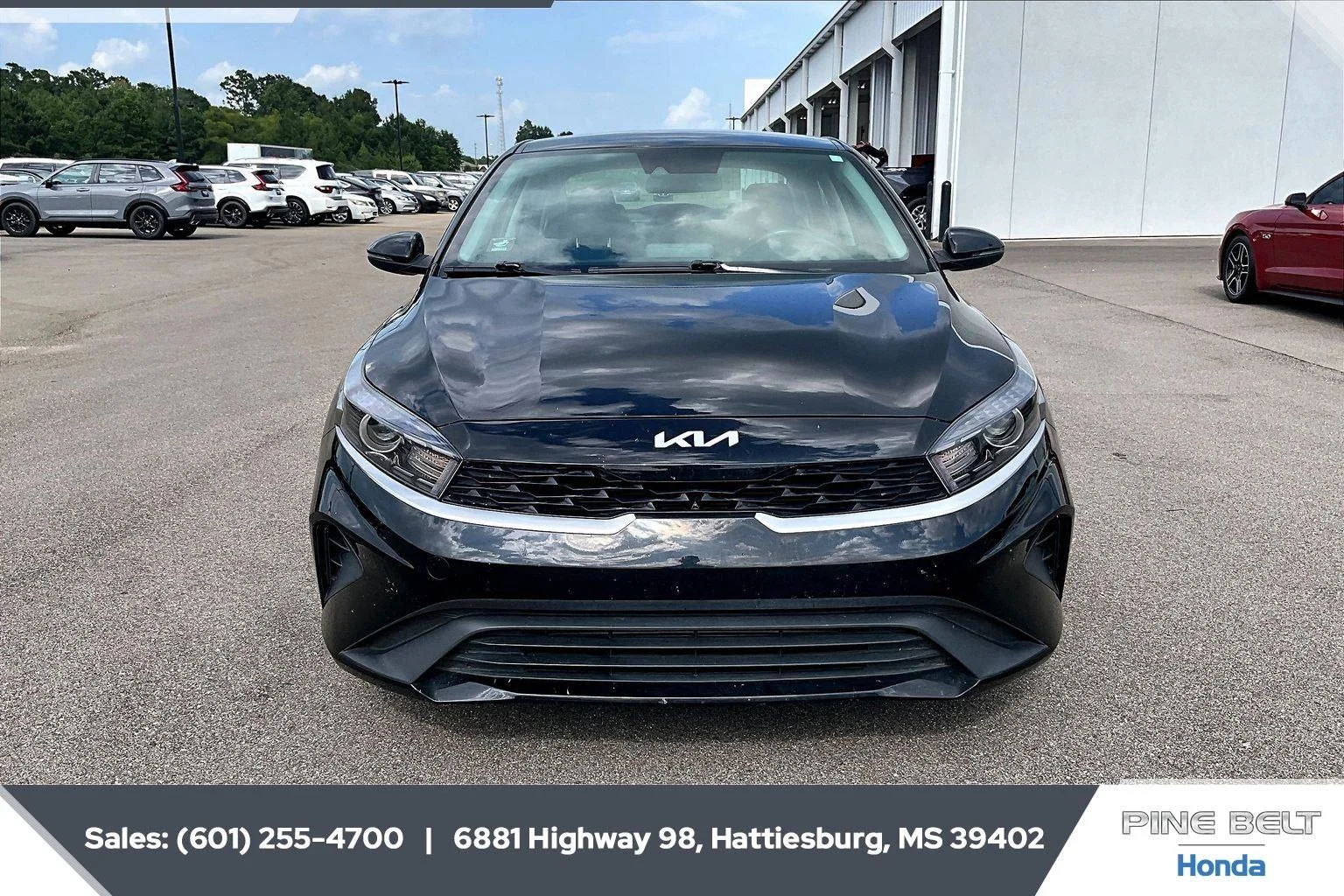 Used 2023 Aurora Black Pearl Kia LXS image 5