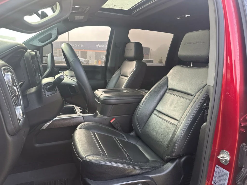 Used 2021 Cayenne Red GMC Denali image 16