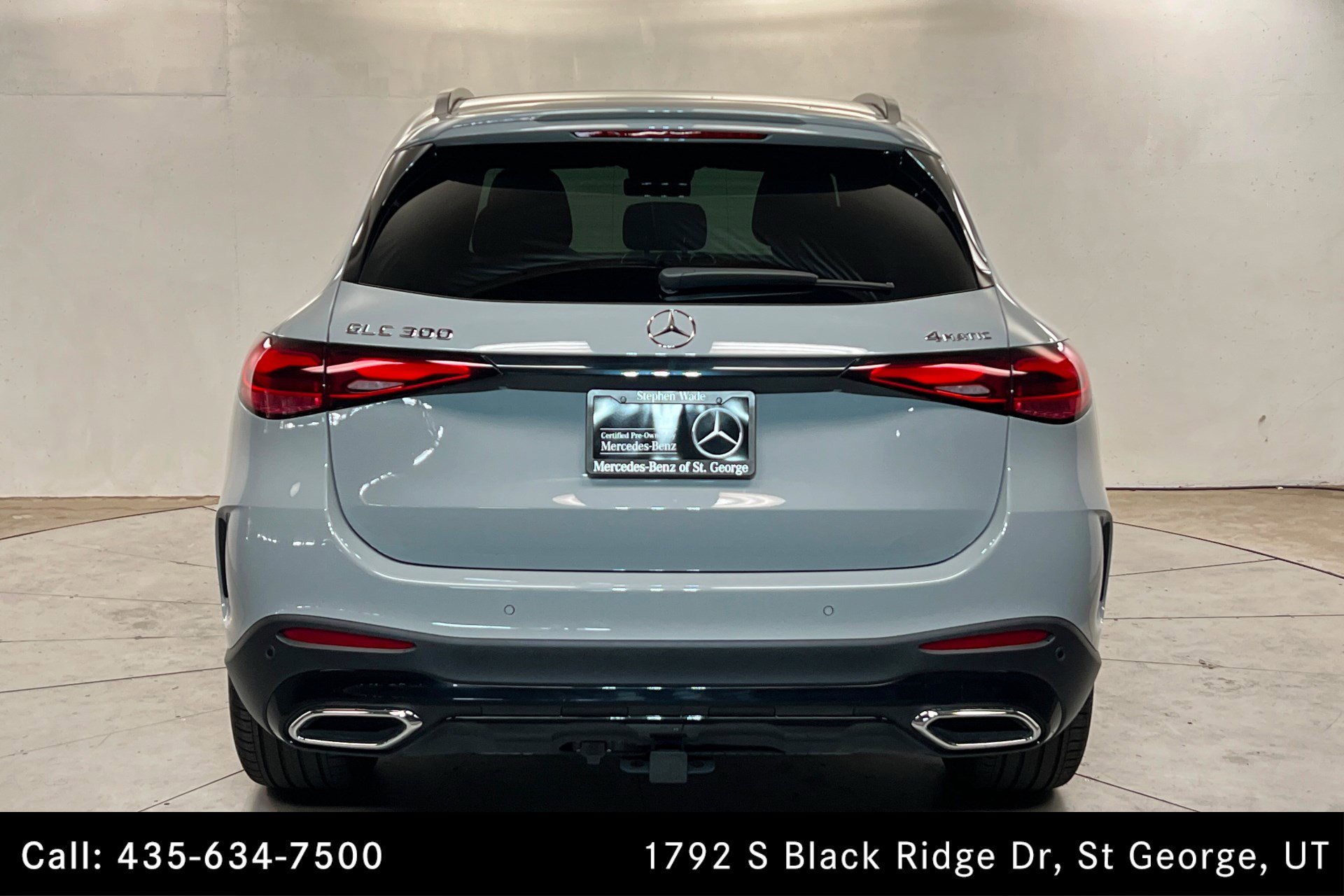 Certified Used 2026 MANUFAKTUR Alpine Grey Mercedes-Benz GLC 300 image 5