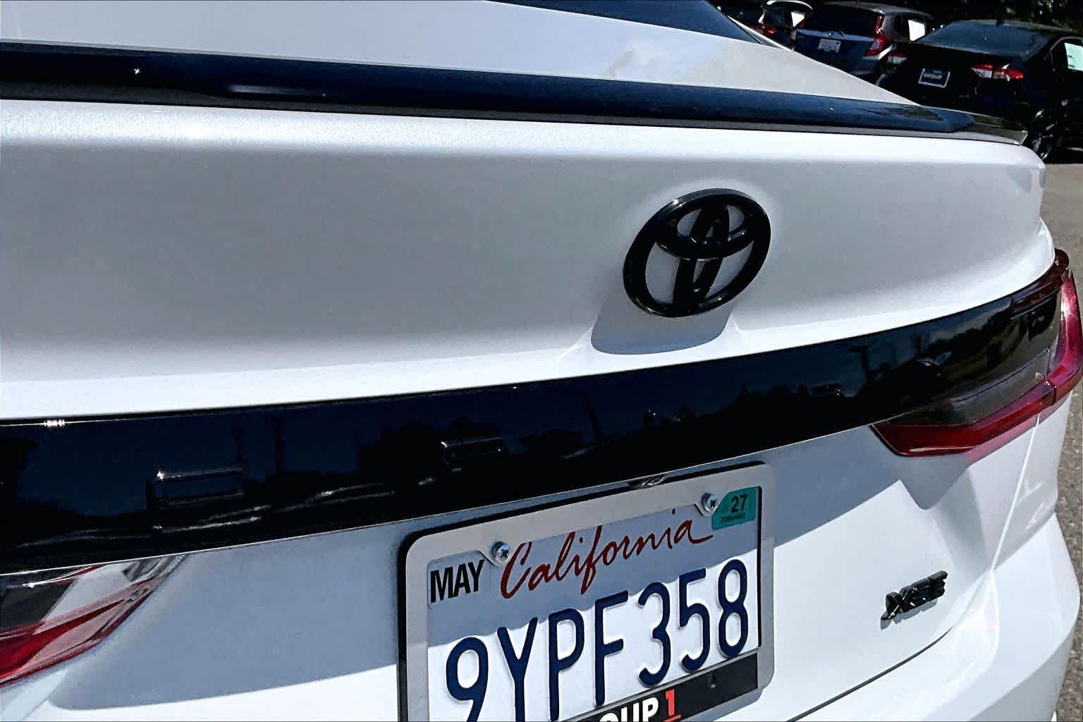 Used 2026 Wind Chill Pearl Toyota XSE image 30