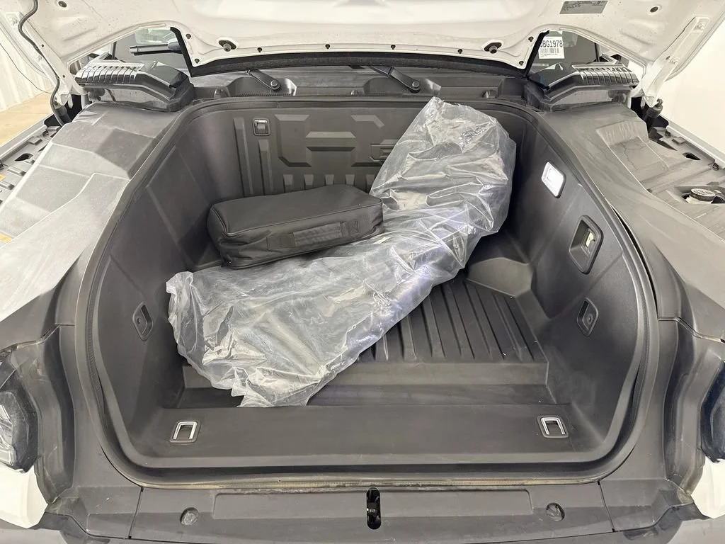 Used 2023 INTERSTELLAR WHITE GMC 3X image 31