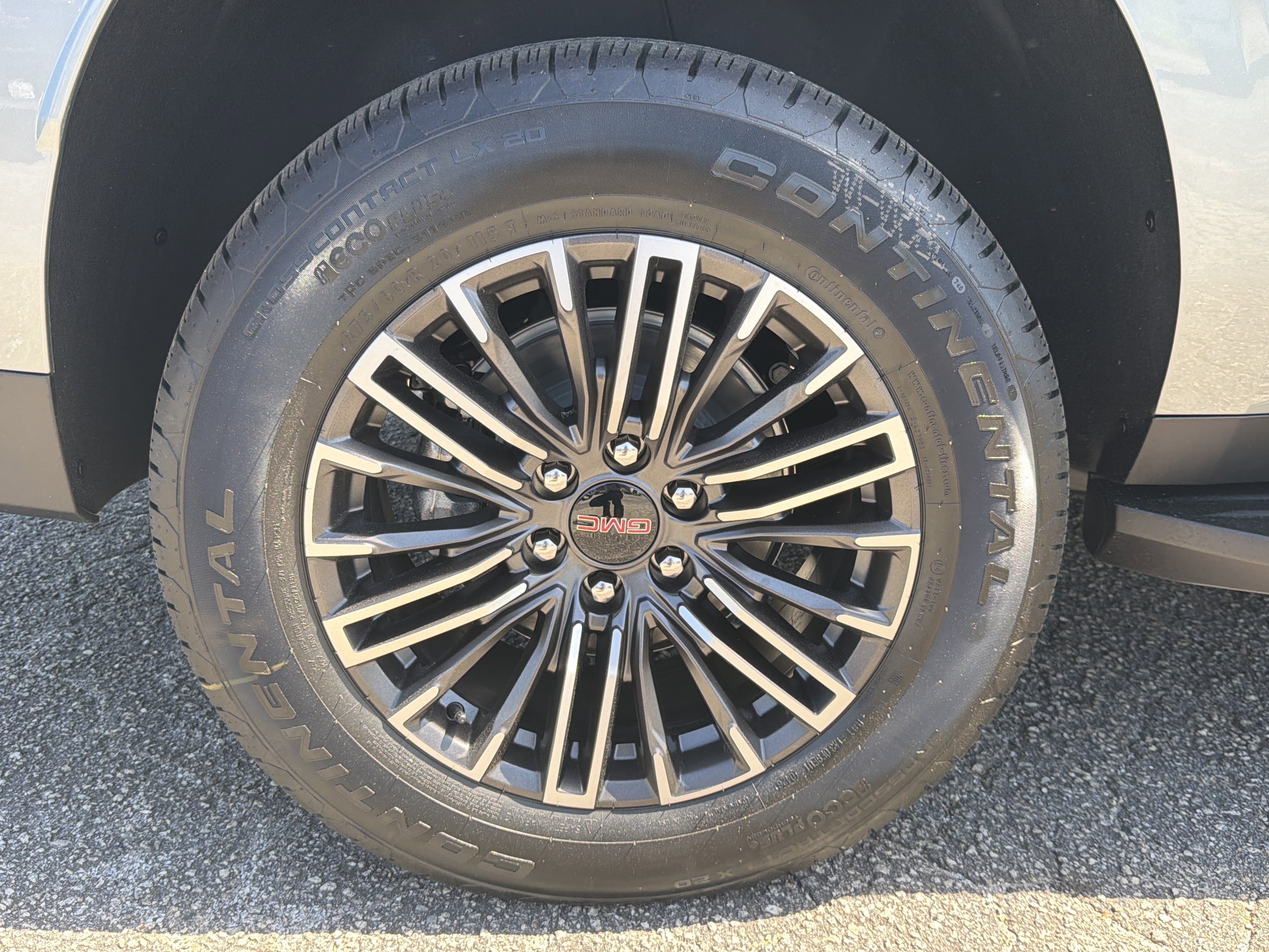 New 2026 Sterling Metallic GMC Elevation image 22