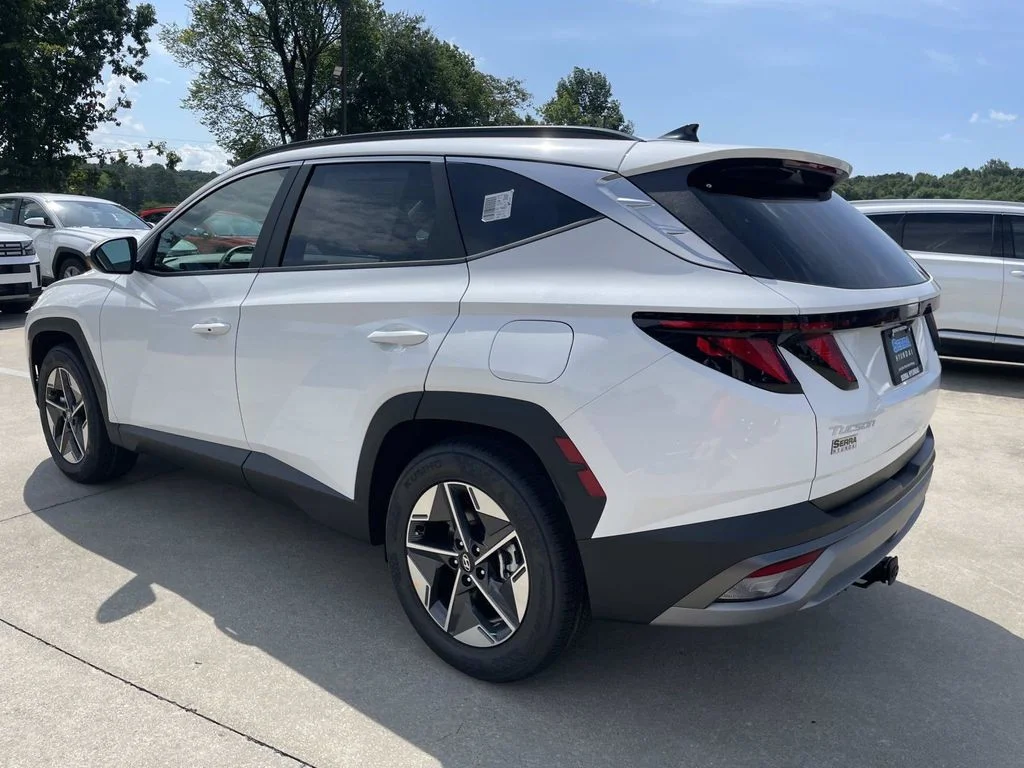 New 2026 White Hyundai SEL image 5