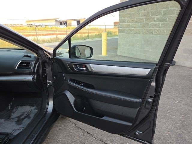 Used 2018 Magnetite Gray Metallic Subaru Premium image 19