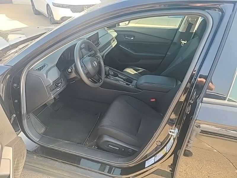 Used 2024  Honda EX image 12