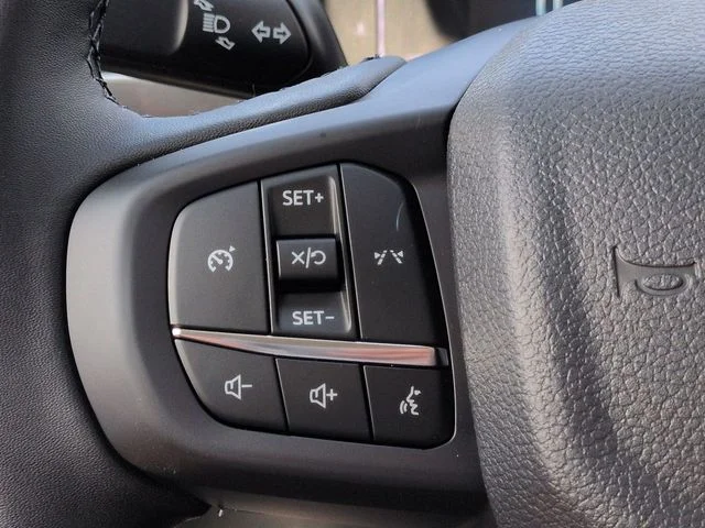 New 2026 Carbonized Gray Metallic Ford XLT image 23