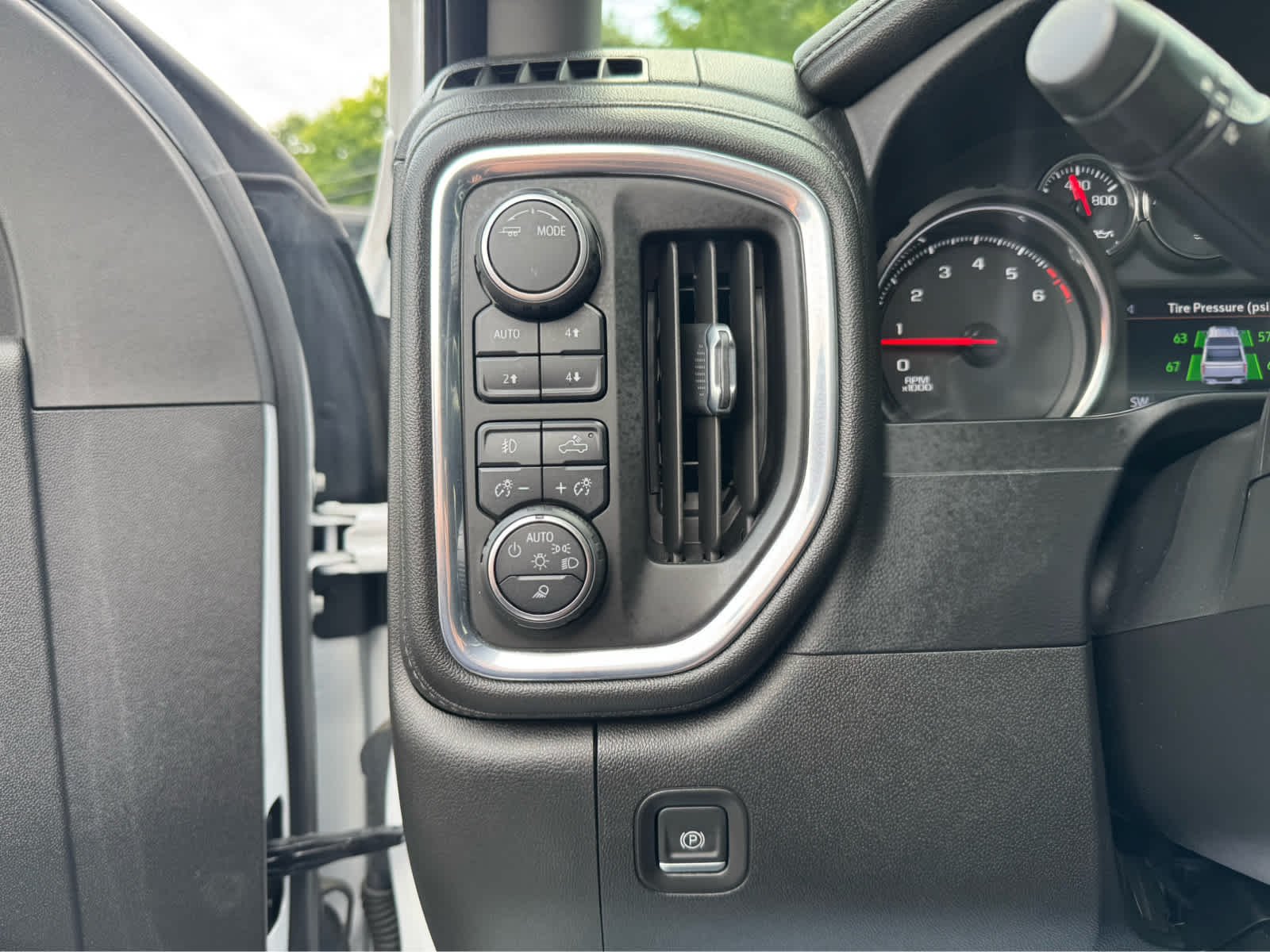 Used 2021 Summit White Chevrolet LTZ image 15