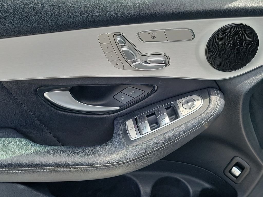 Certified Used 2022 Silver Mercedes-Benz GLC 300 image 21