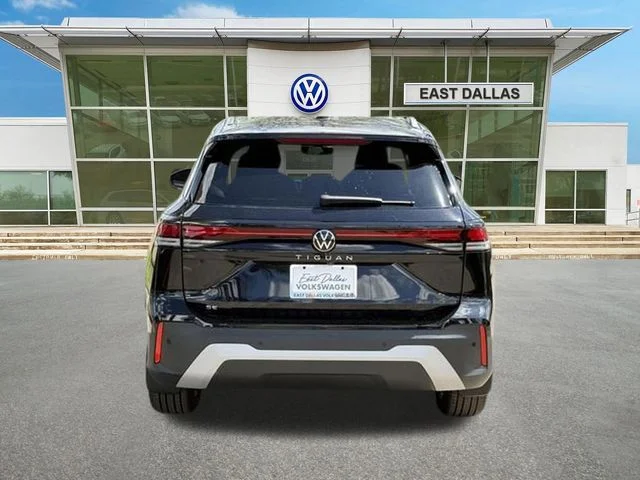 New 2026 Black Volkswagen 2.0T SE image 4