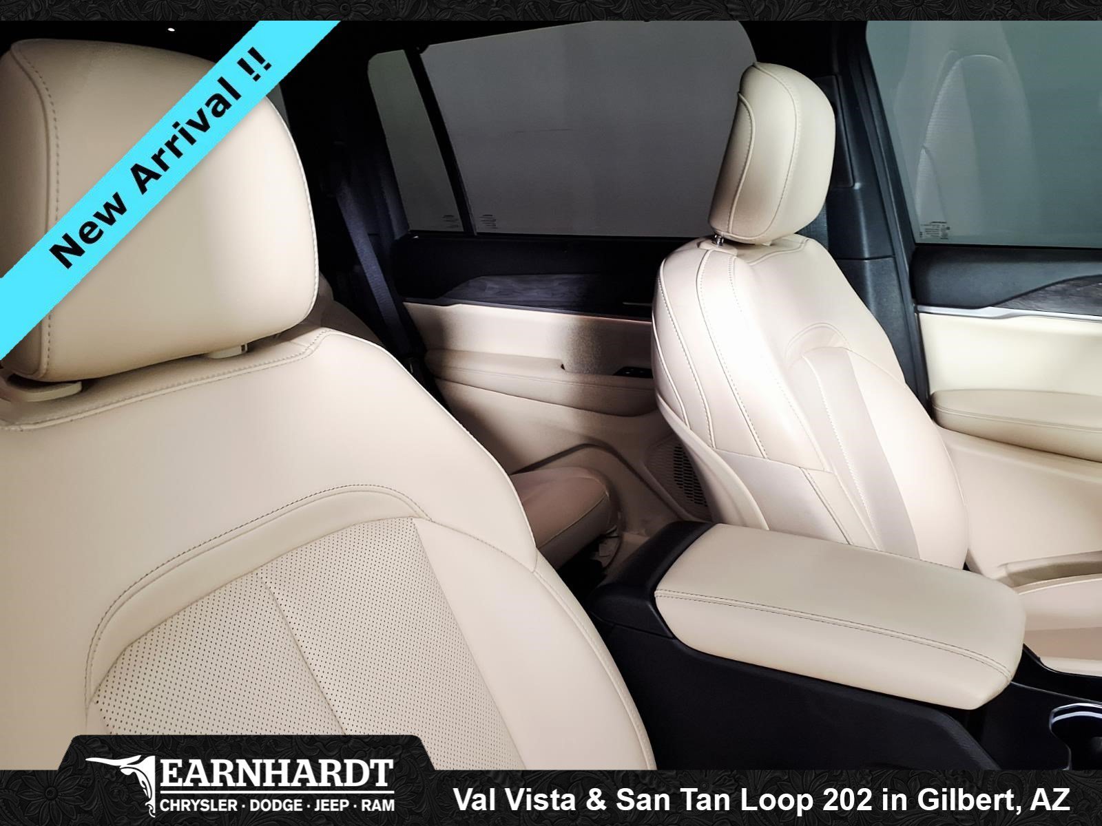Certified Used 2024 Midnight Sky Jeep Limited image 10