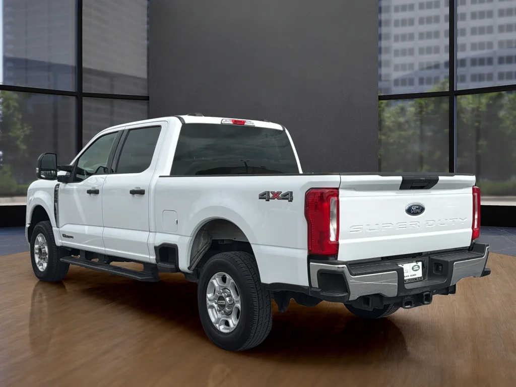 Used 2025 White Ford XLT image 14