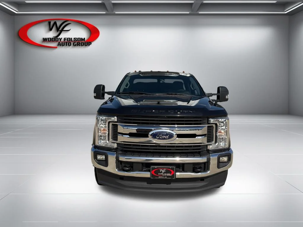 Used 2019 Black Ford XLT image 2